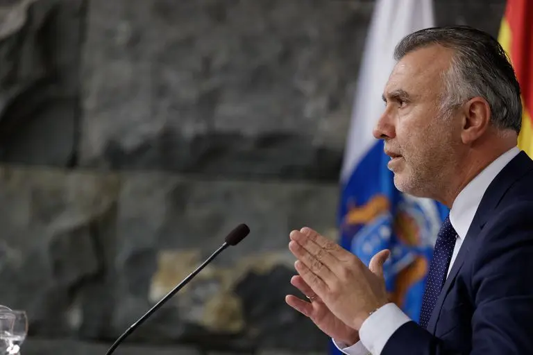 El presidente del Gobierno de Canarias, &Aacute;ngel V&iacute;ctor Torres, en la rueda de prensa tras la reuni&oacute;n extraordinaria del Consejo de Gobierno, este mi&eacute;rcoles