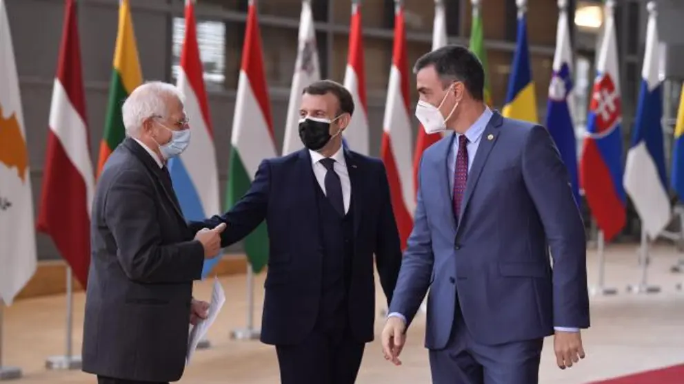 Pedro S&auml;nchez, con Emmanuel Macron, el pasado 14 de diciembre.